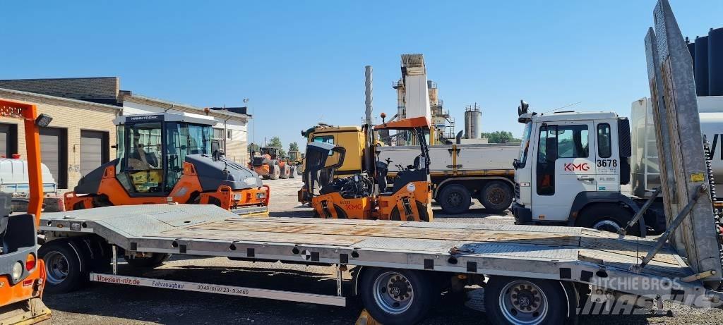 Möslein TF3 Lowboy trailer