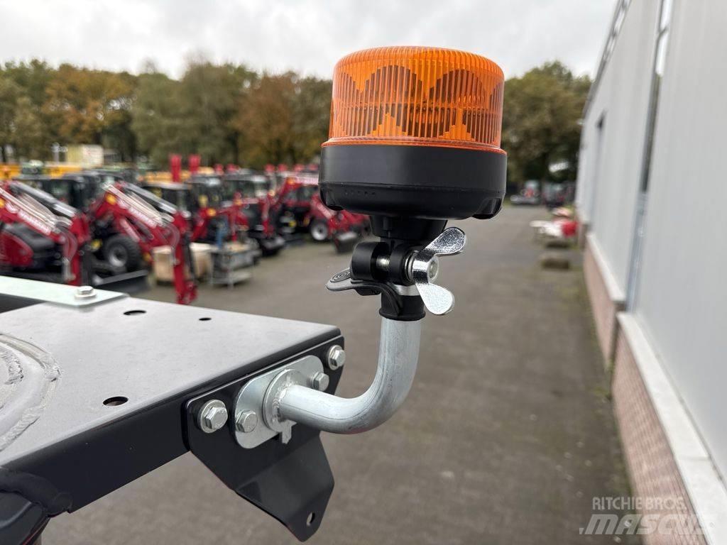 Yanmar V7 Wheel Loaders