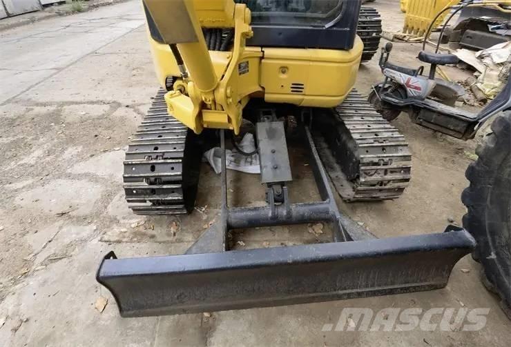 Komatsu PC35 Mini Excavators <7t (Mini Diggers)