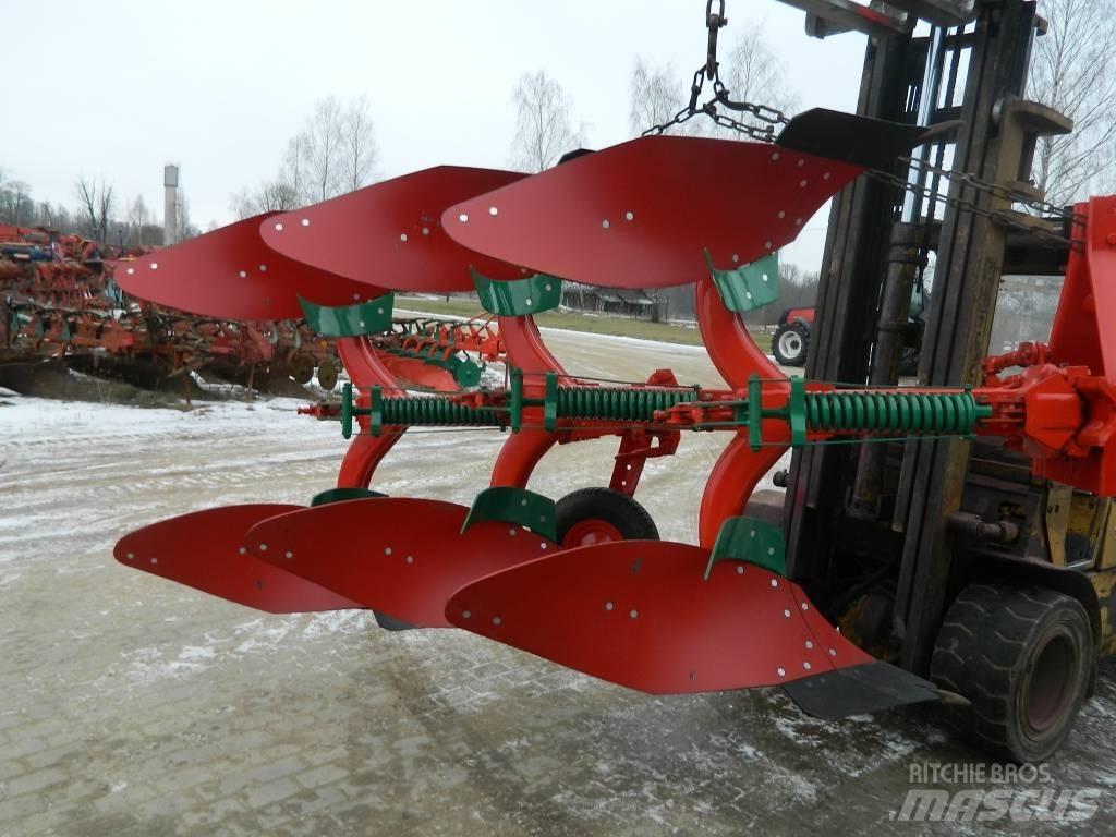 Fraugde 3 Reversible ploughs