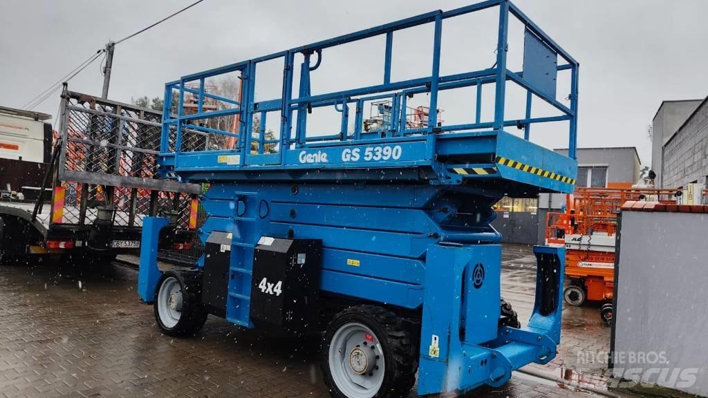 Genie 5390 Scissor Lifts