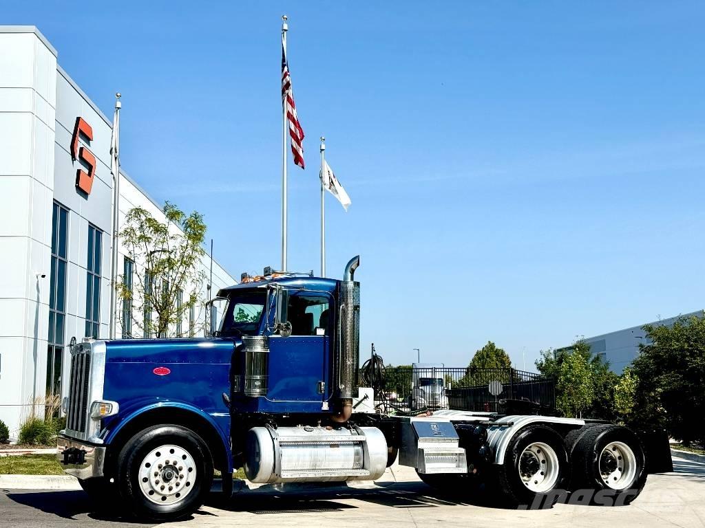 Peterbilt 388 Conventional Trucks / Tractor Trucks