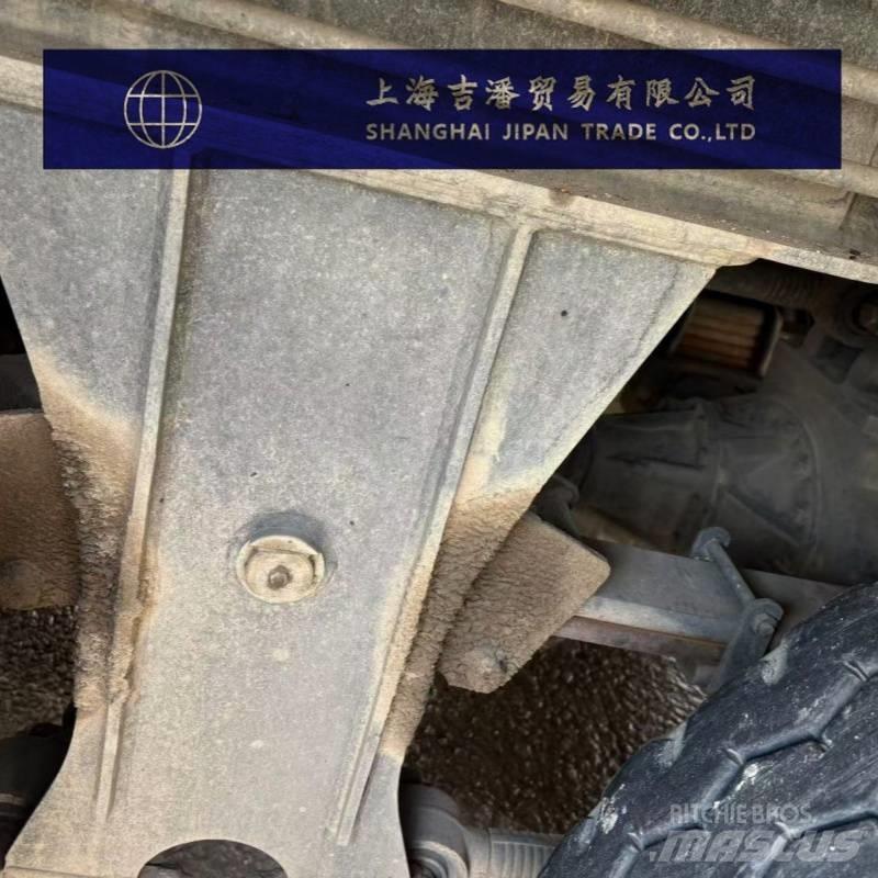 Sany STC 800 Mobile and all terrain cranes