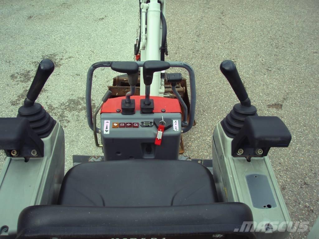 Takeuchi TB 210 R Mini Excavators <7t (Mini Diggers)