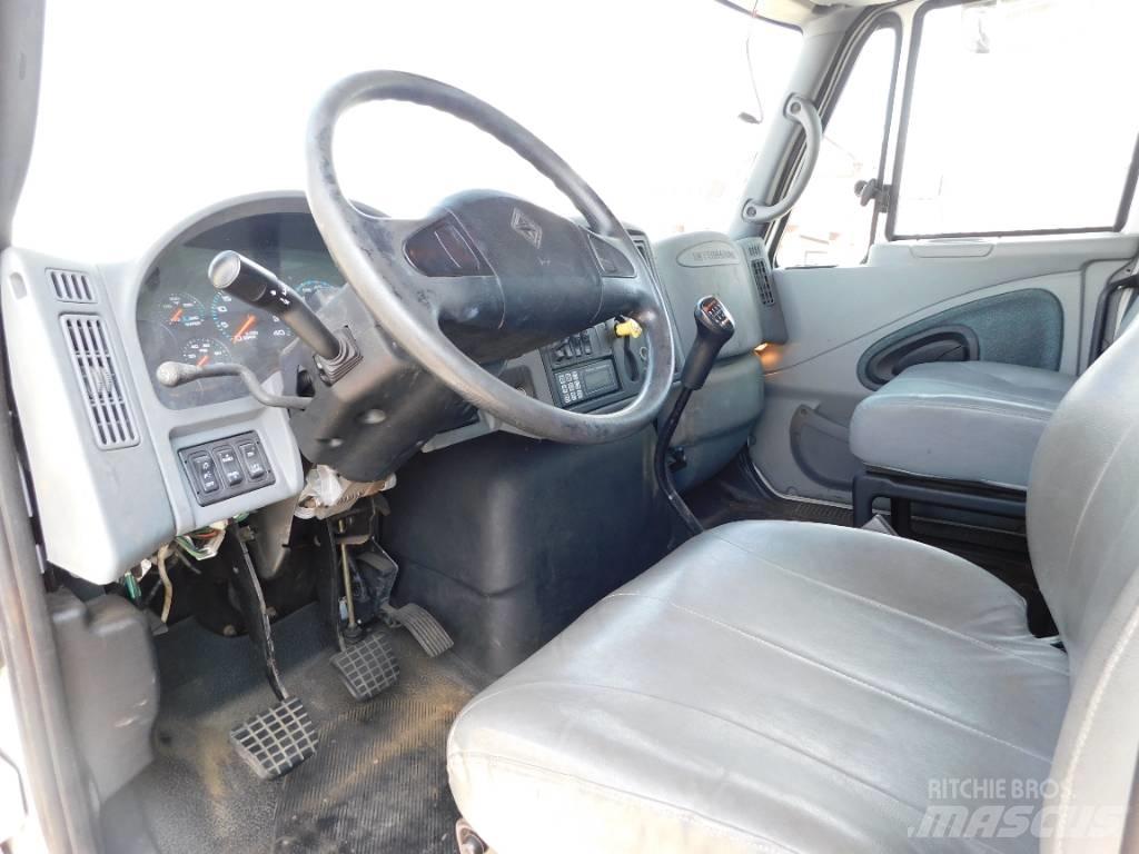 International 4400 Container Frame trucks