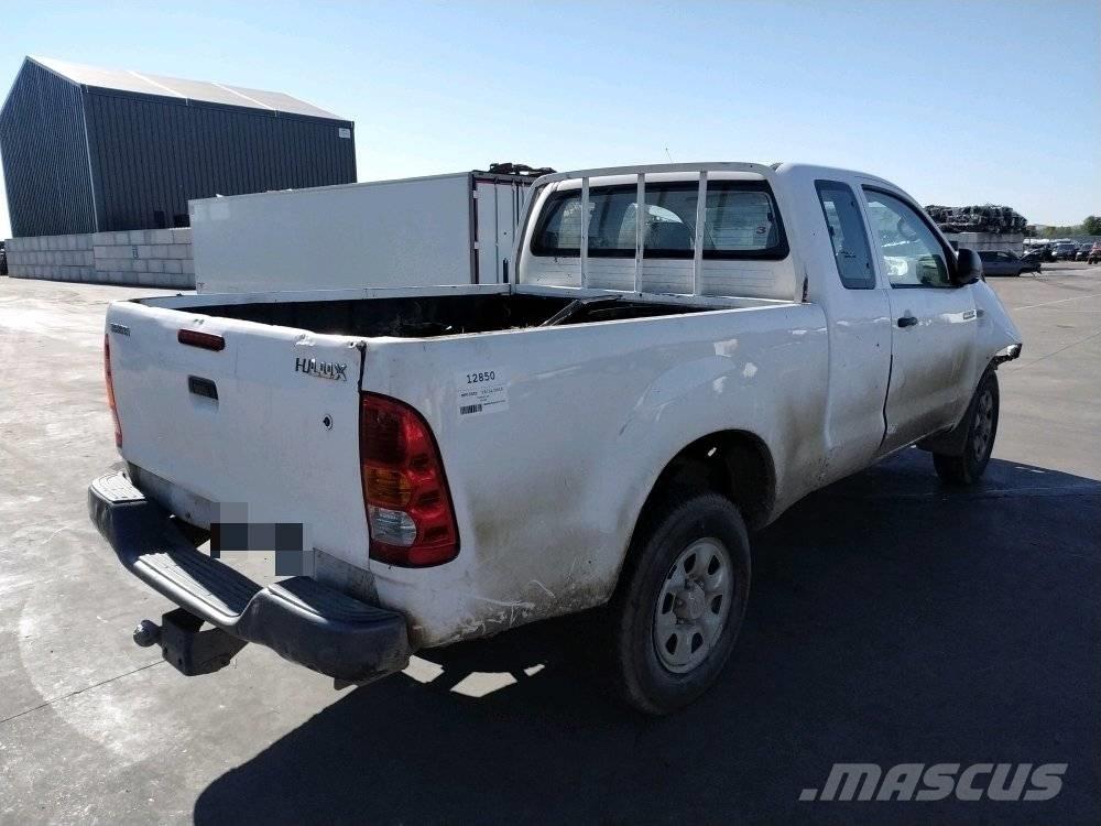 Toyota Hilux 4 Pickup Trucks
