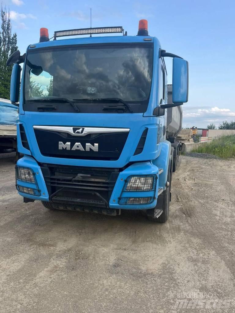 MAN TGS Conventional Trucks / Tractor Trucks