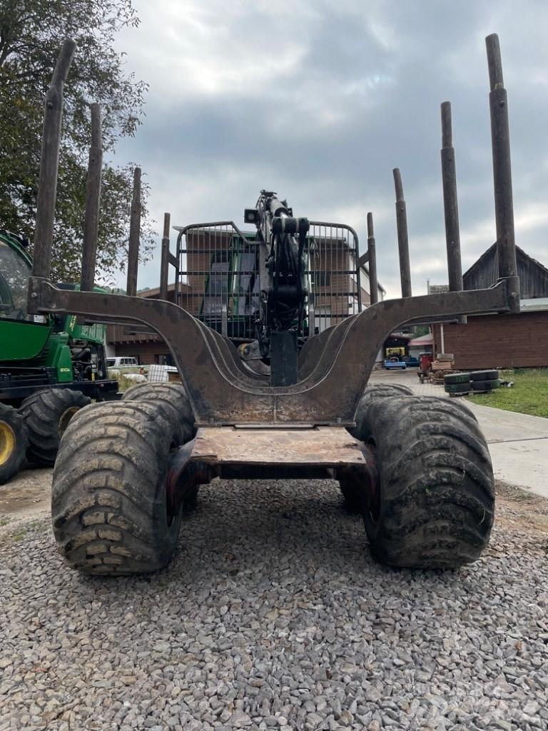 John Deere 1010 E Forwarders