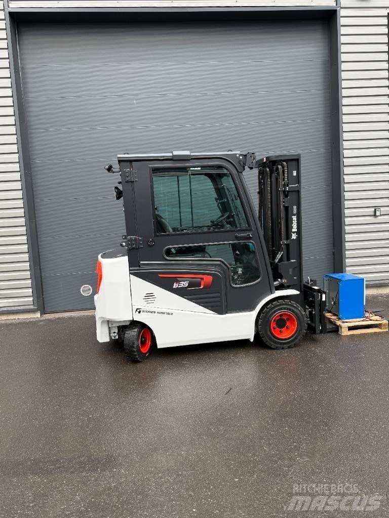 Bobcat B35NS trukki Electric Forklifts