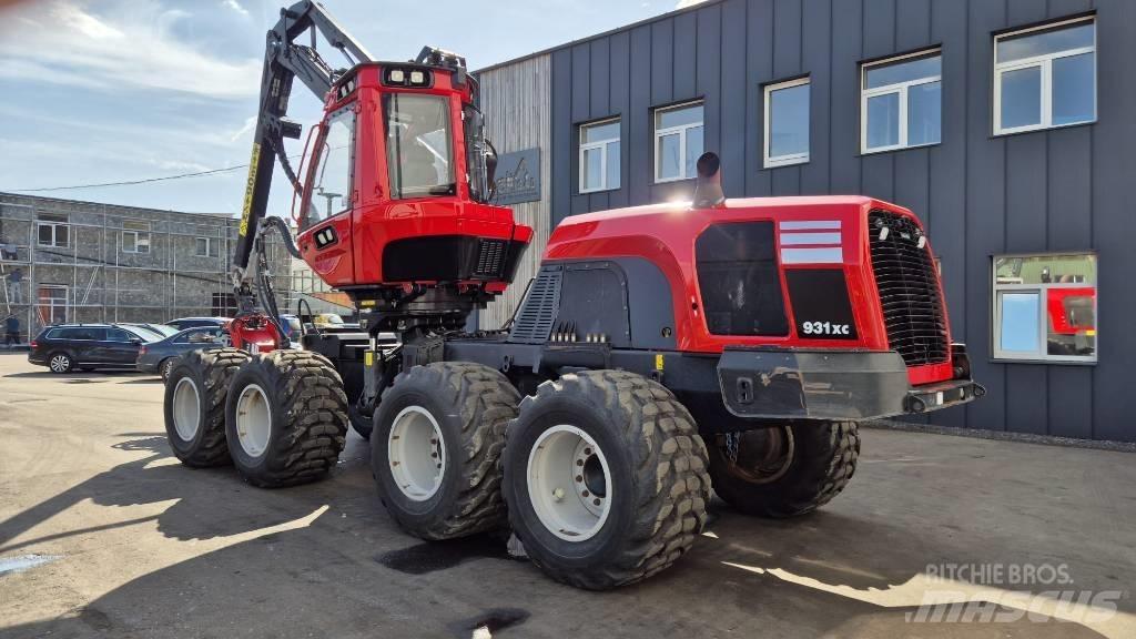 Komatsu 931 XC Harvesters