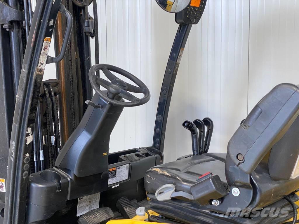Yale ERP30VL Electric Forklifts