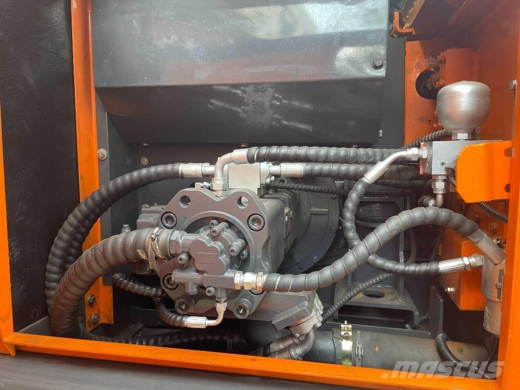 Doosan DX 225 LCA Mini excavators  7t - 12t