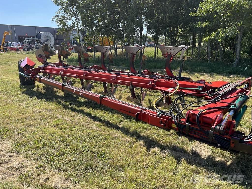 Kverneland PB-100 Reversible ploughs