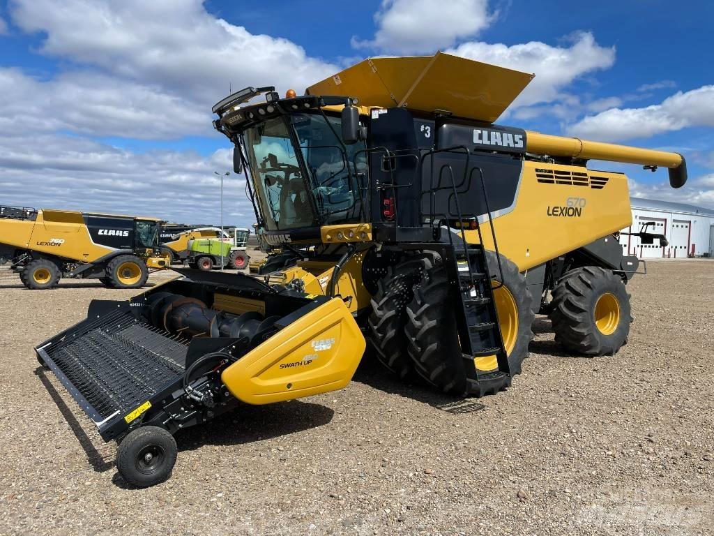 CLAAS 670 Combine Harvesters