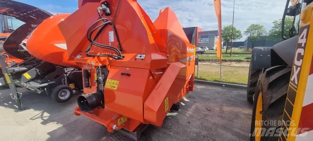Kubota BC 1200 Shredders