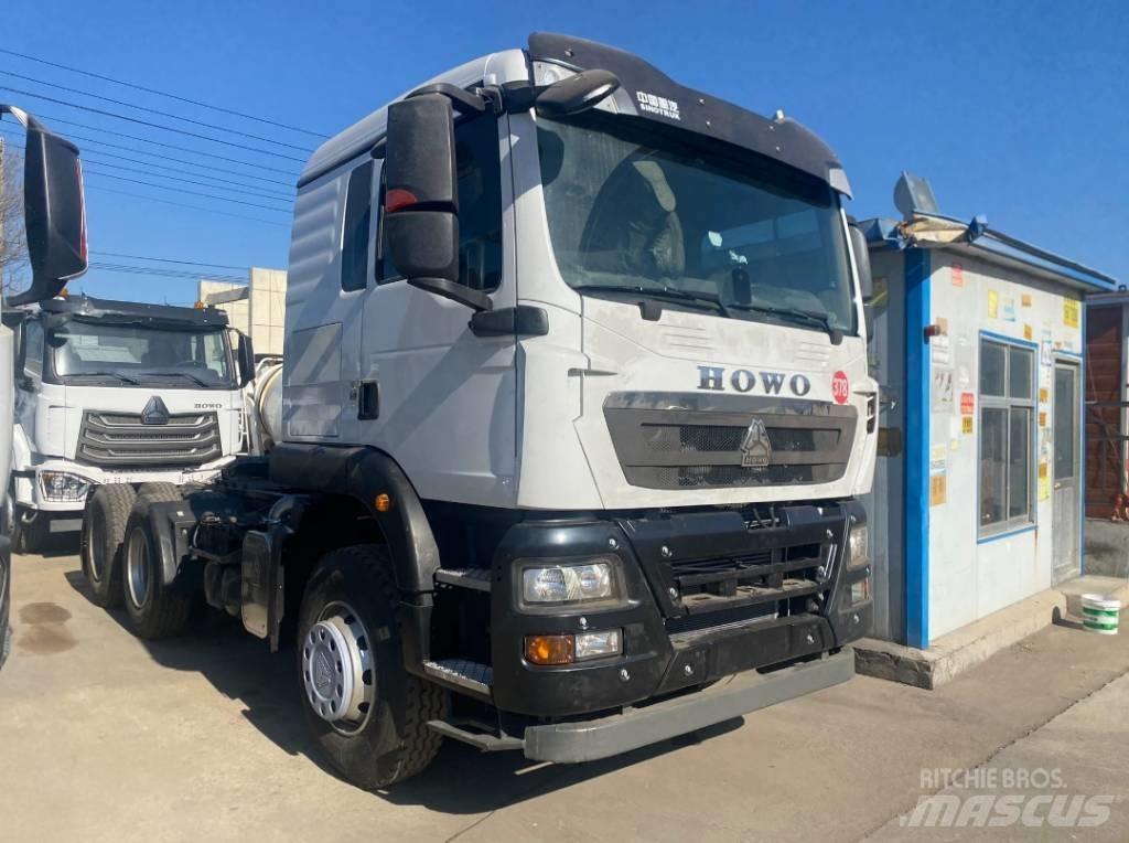 Howo TX Conventional Trucks / Tractor Trucks