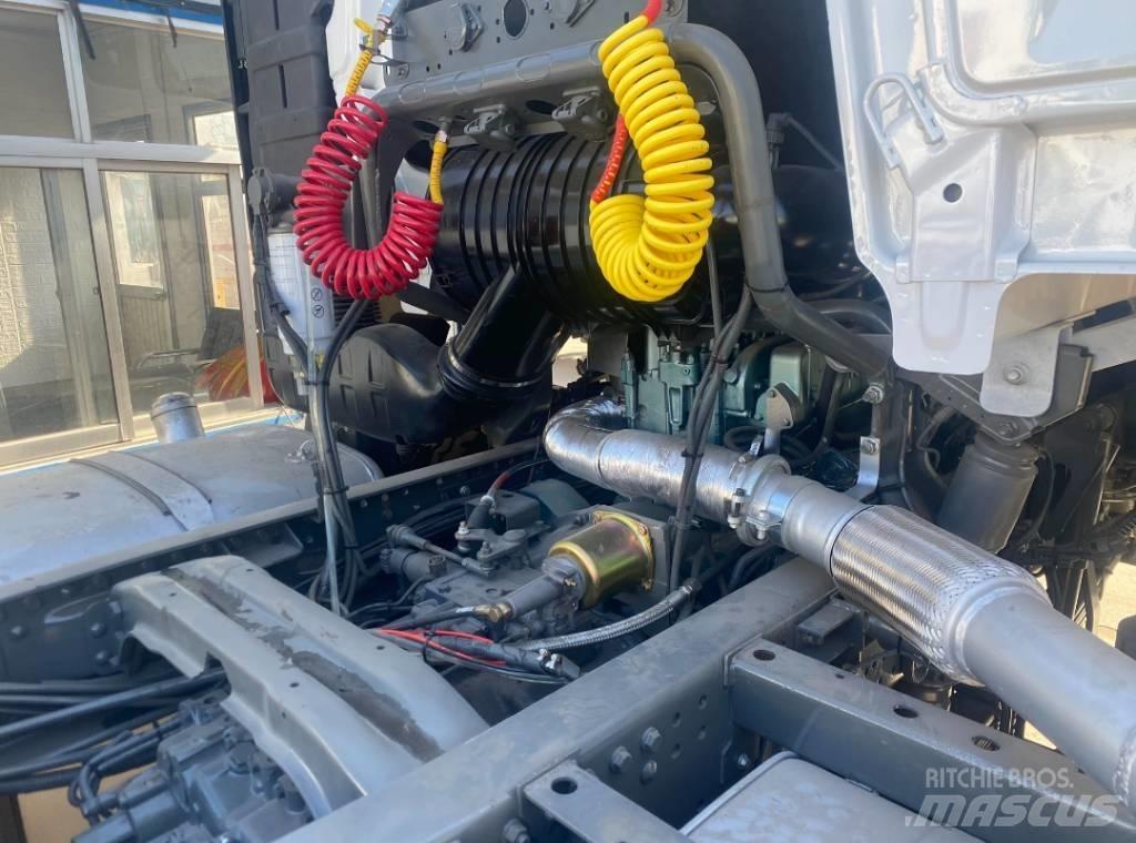 Howo TX Conventional Trucks / Tractor Trucks
