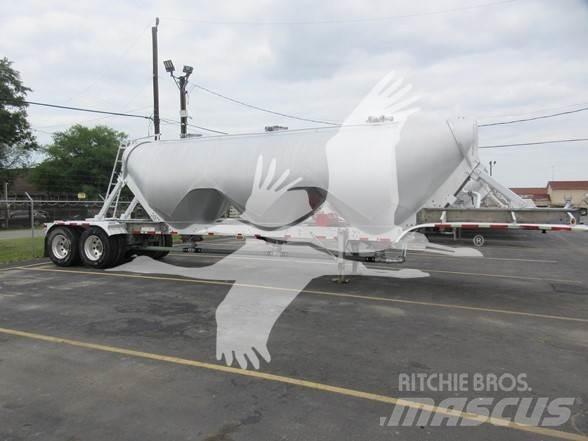Heil  Tanker Trailers
