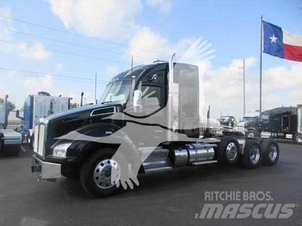 Kenworth T880 Conventional Trucks / Tractor Trucks