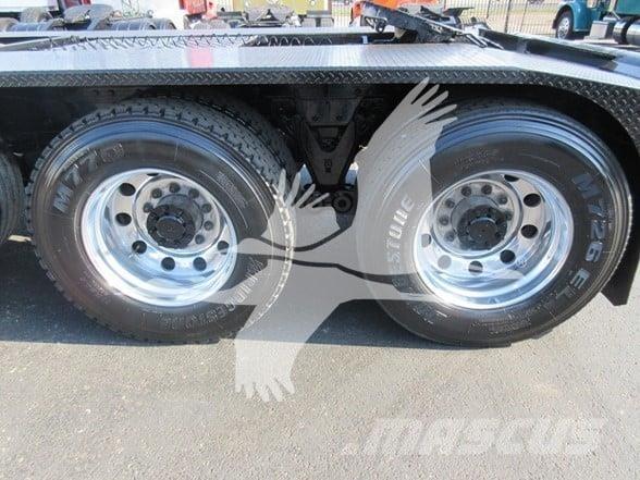 Kenworth W990 Conventional Trucks / Tractor Trucks