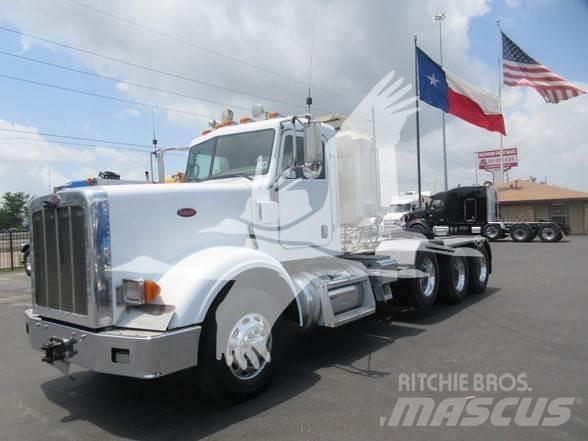 Peterbilt 367 Conventional Trucks / Tractor Trucks