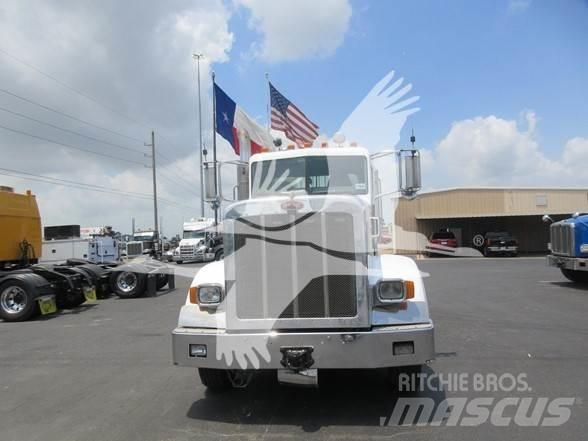 Peterbilt 367 Conventional Trucks / Tractor Trucks