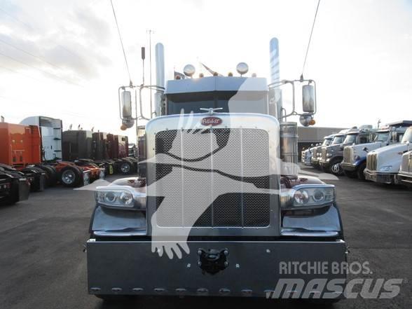 Peterbilt 389 Conventional Trucks / Tractor Trucks