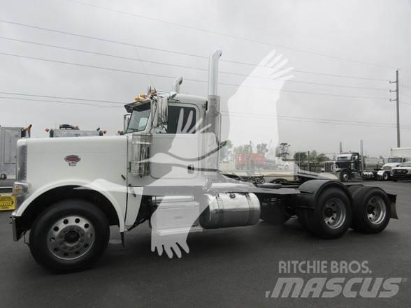 Peterbilt 389 Conventional Trucks / Tractor Trucks