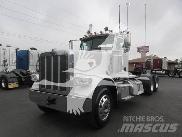 Peterbilt 389 Conventional Trucks / Tractor Trucks