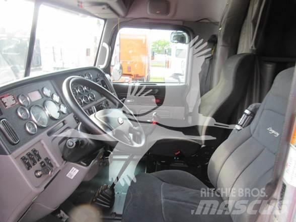 Peterbilt 389 Conventional Trucks / Tractor Trucks