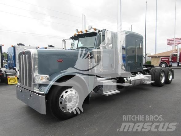Peterbilt 389 Conventional Trucks / Tractor Trucks