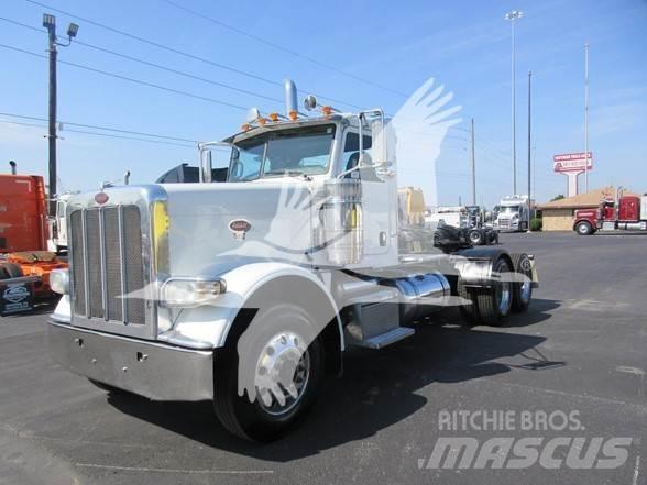 Peterbilt 389 Conventional Trucks / Tractor Trucks