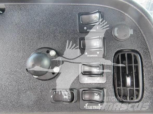 Peterbilt 389 Conventional Trucks / Tractor Trucks