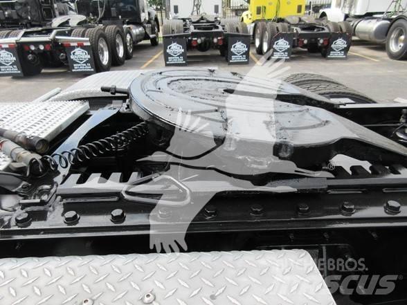 Peterbilt 389 Conventional Trucks / Tractor Trucks