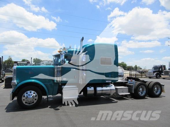 Peterbilt 389 Conventional Trucks / Tractor Trucks