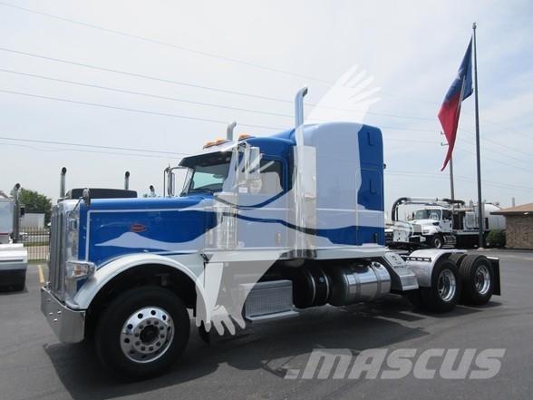 Peterbilt 389 Conventional Trucks / Tractor Trucks