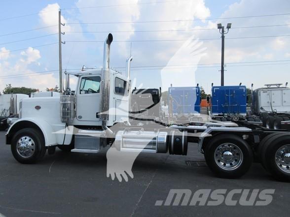 Peterbilt 389 Conventional Trucks / Tractor Trucks