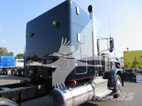 Peterbilt 389 Cab & Chassis Trucks