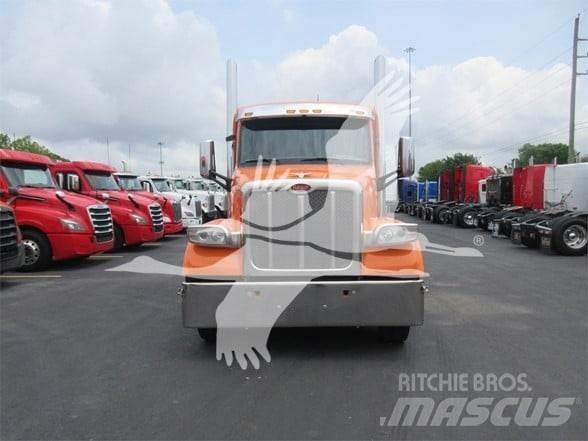 Peterbilt 567 Conventional Trucks / Tractor Trucks