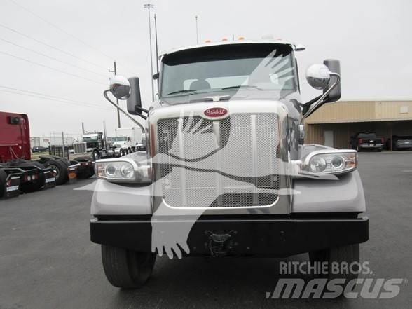 Peterbilt 567 Conventional Trucks / Tractor Trucks