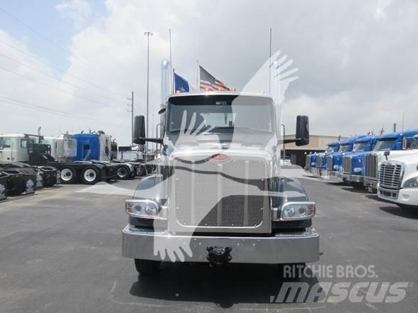 Peterbilt 567 Conventional Trucks / Tractor Trucks