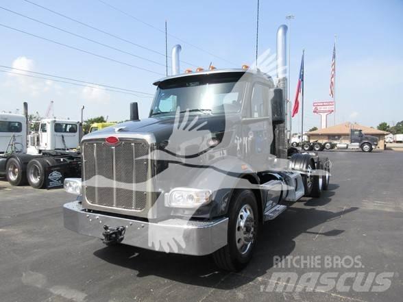 Peterbilt 567 Conventional Trucks / Tractor Trucks