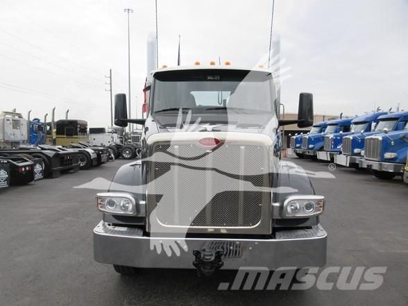 Peterbilt 567 Conventional Trucks / Tractor Trucks