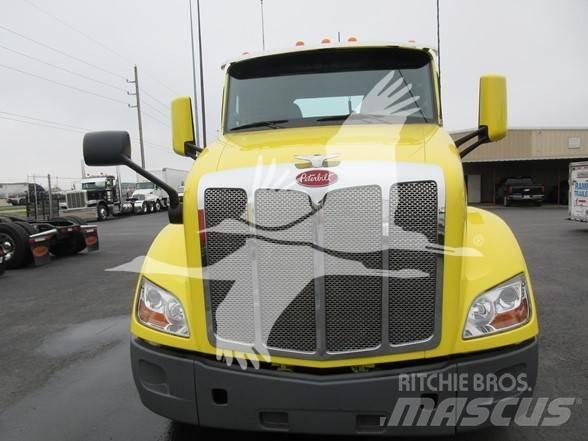 Peterbilt 579 Conventional Trucks / Tractor Trucks