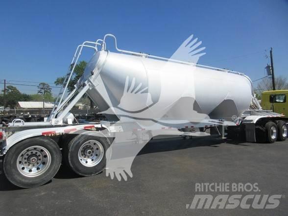 Polar 1000 GAL Tanker Trailers
