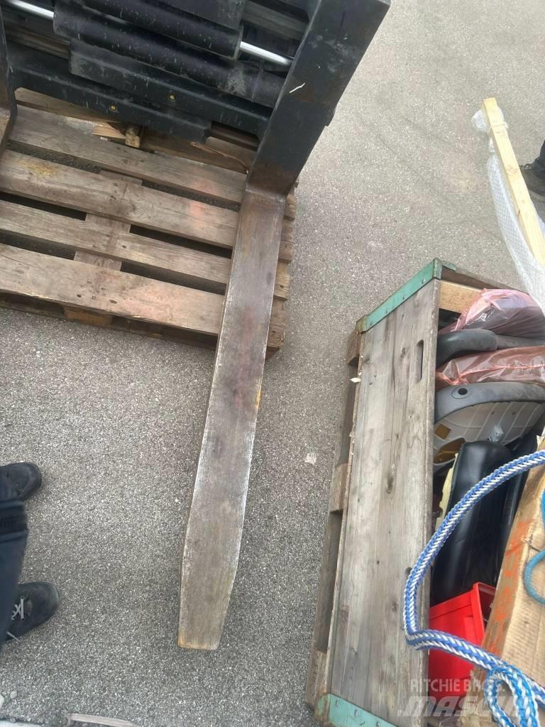  unbekannt Drehgerät Misc Forklifts
