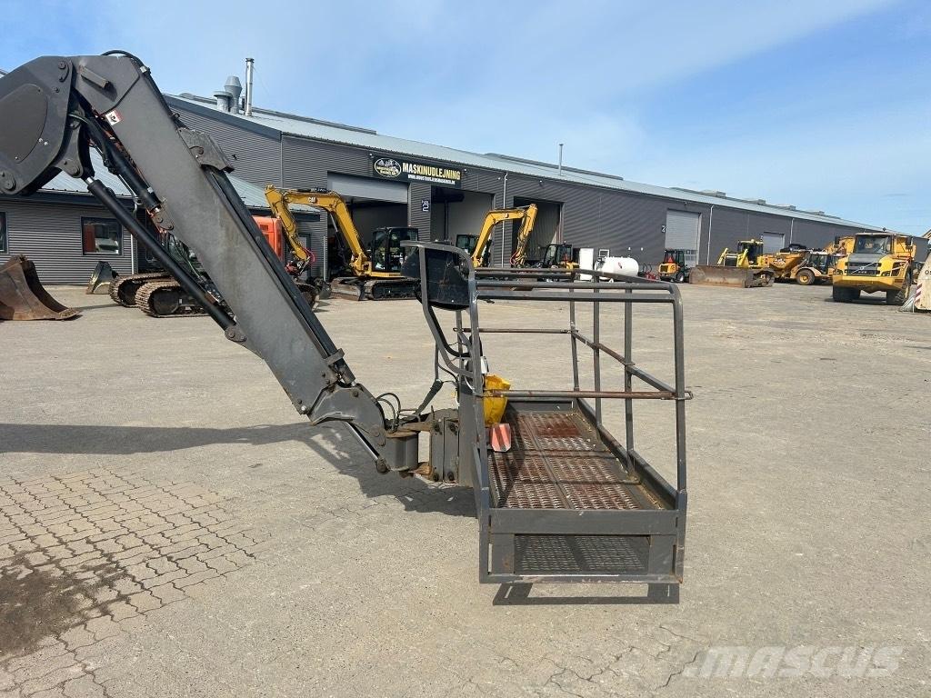 Manitou 280 TJ Articulated boom lifts