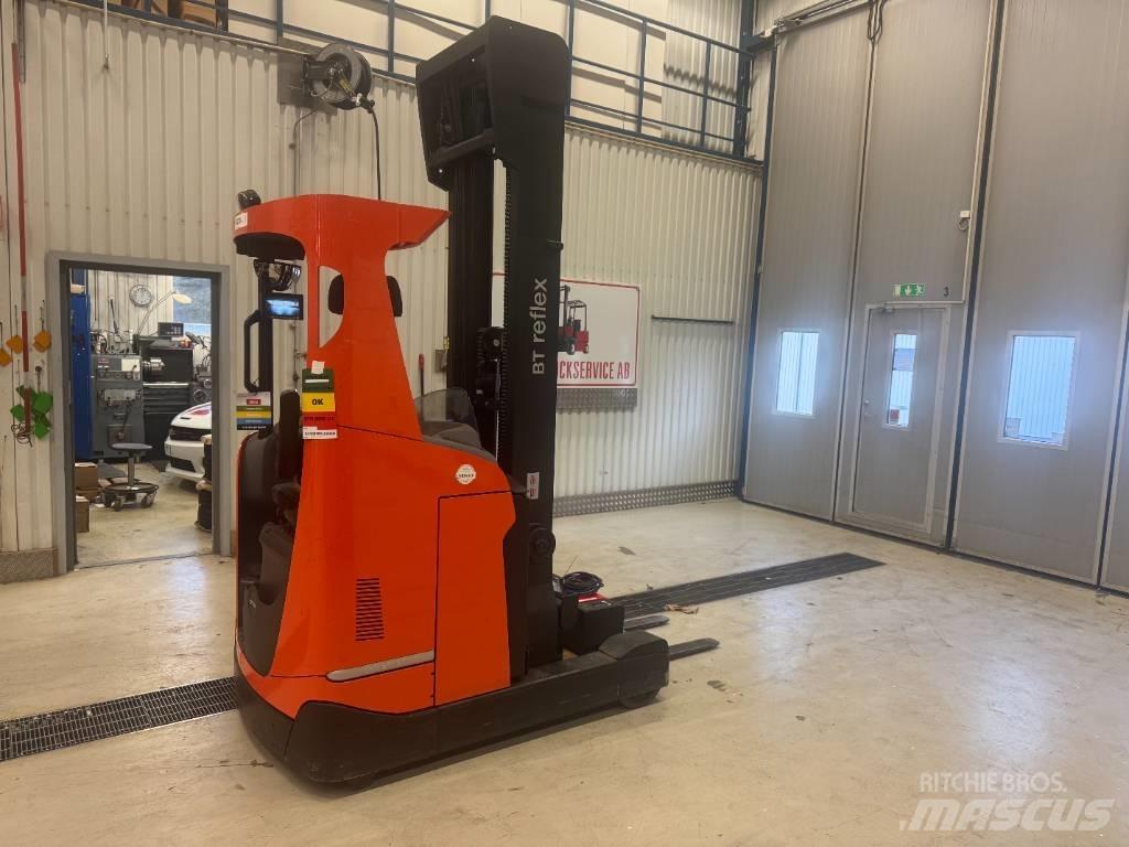 BT Toyota RRE 160 Reach trucks