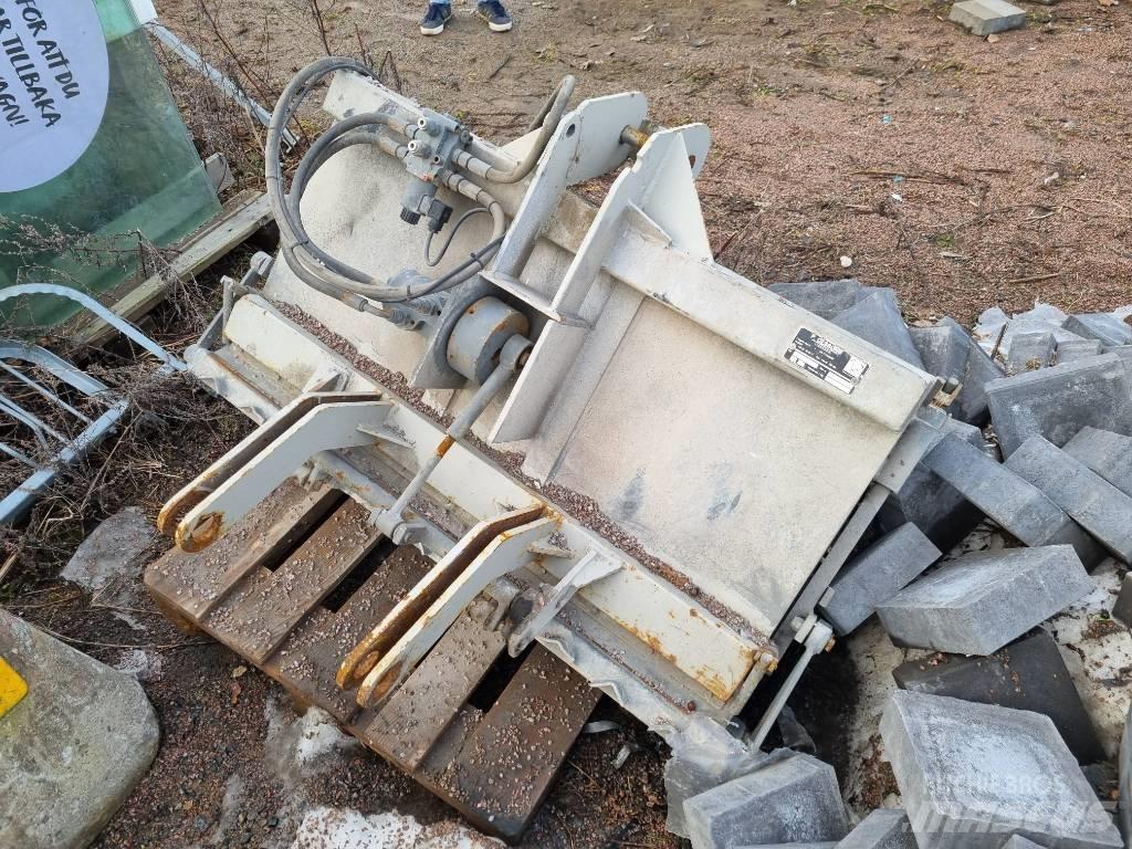 Holder C9700H Utility Machines