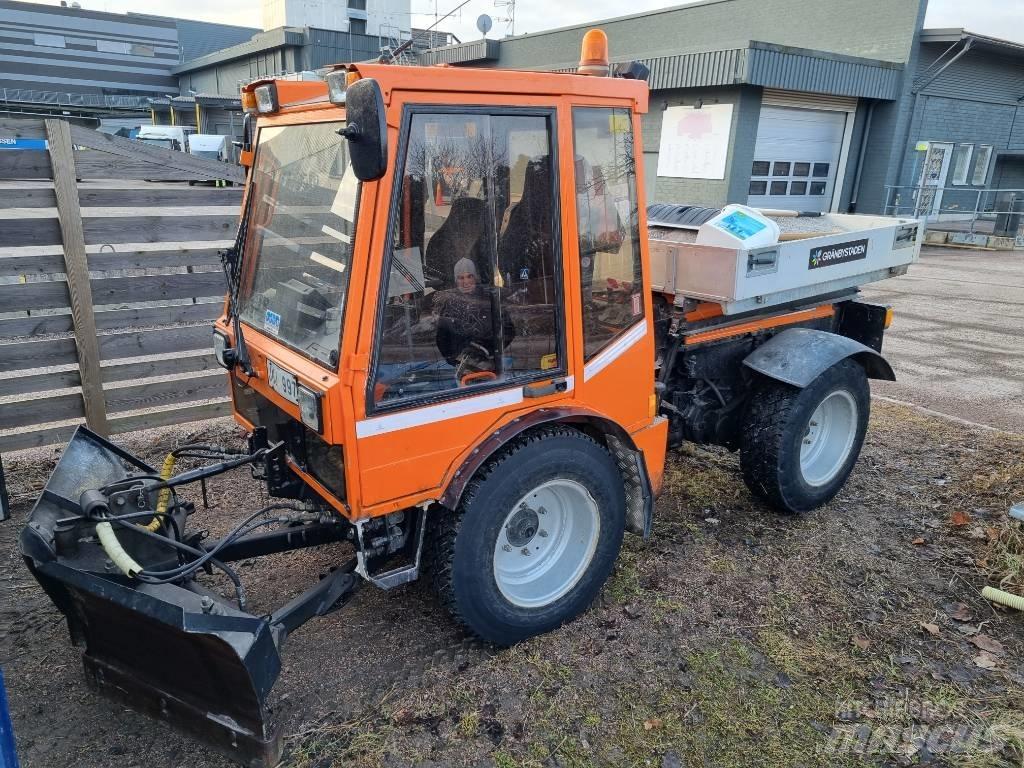 Holder C9700H Utility Machines